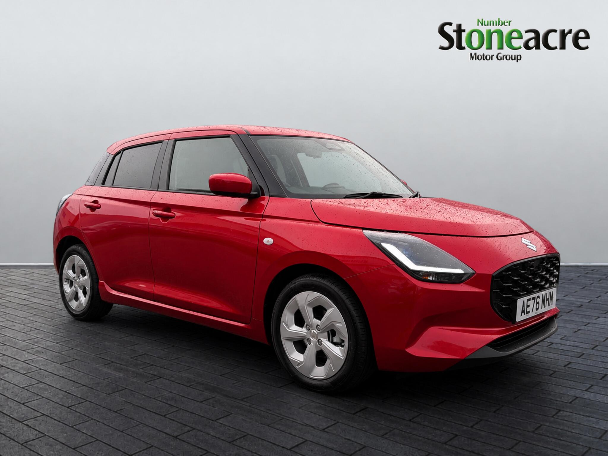 Main listing image - Suzuki Swift