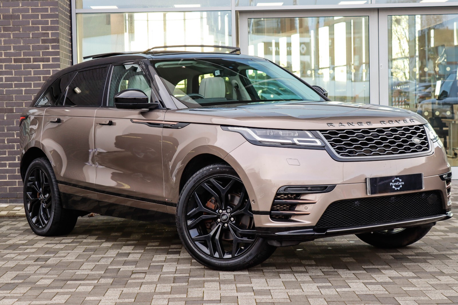 Main listing image - Land Rover Range Rover Velar