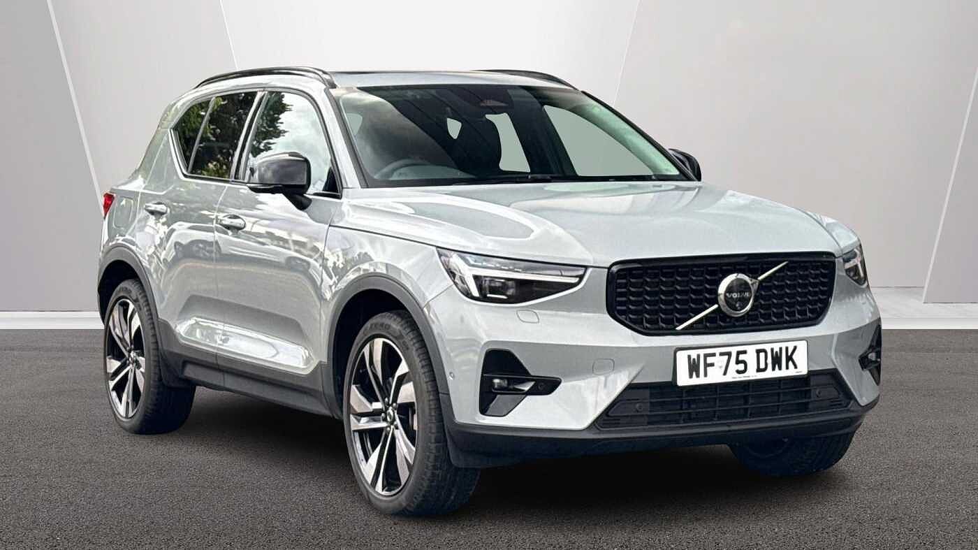 Main listing image - Volvo XC40