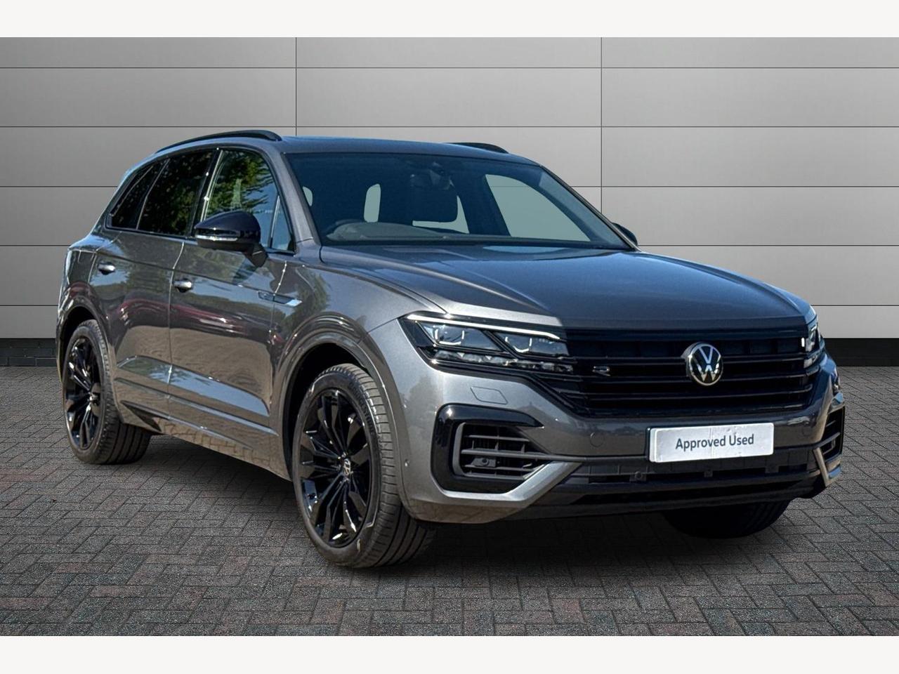 Main listing image - Volkswagen Touareg