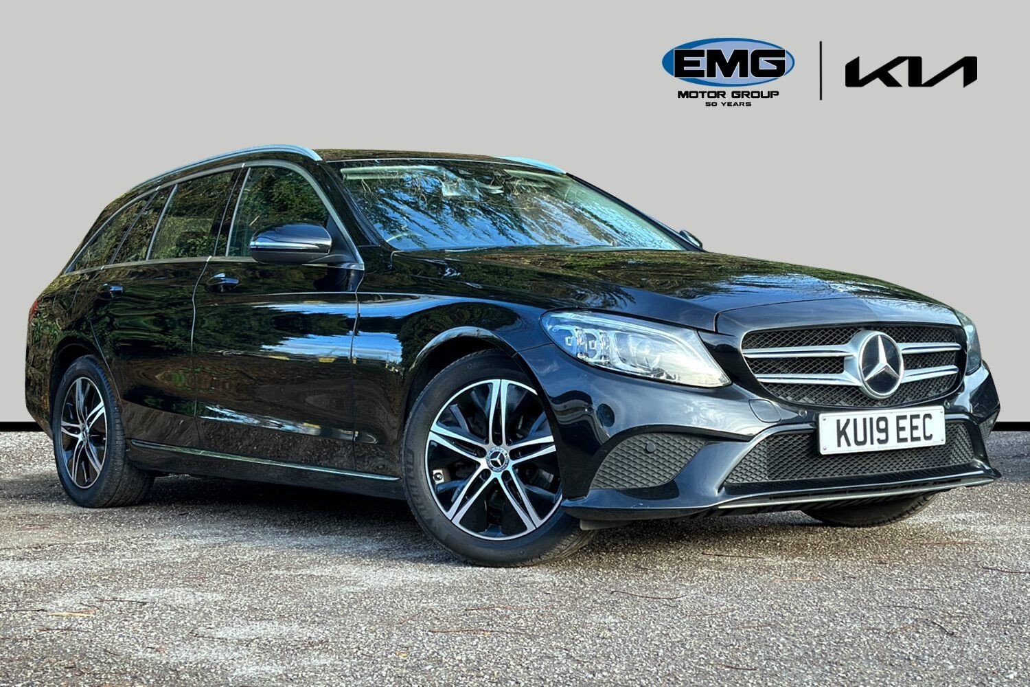 Main listing image - Mercedes-Benz C-Class Estate