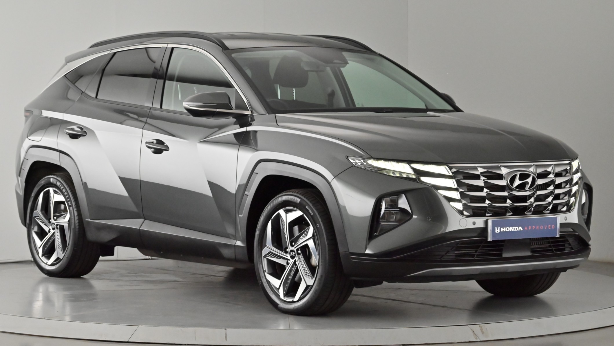 Main listing image - Hyundai Tucson