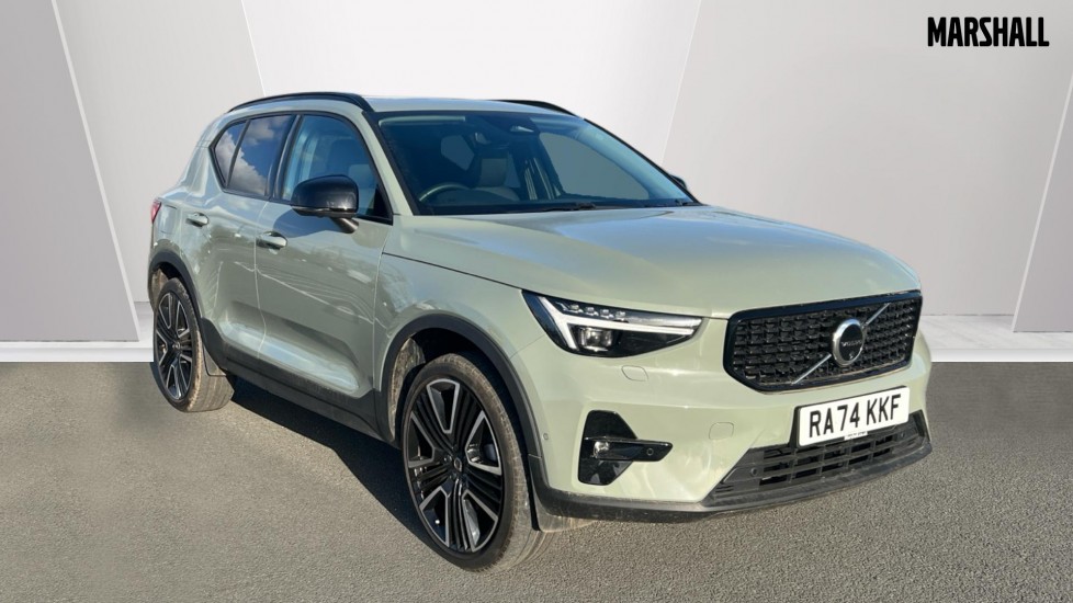 Main listing image - Volvo XC40