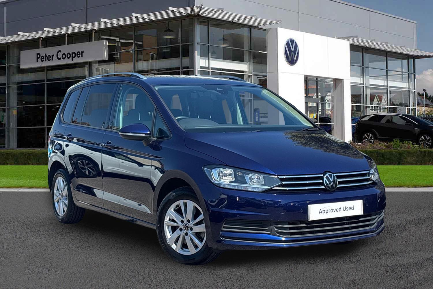 Main listing image - Volkswagen Touran