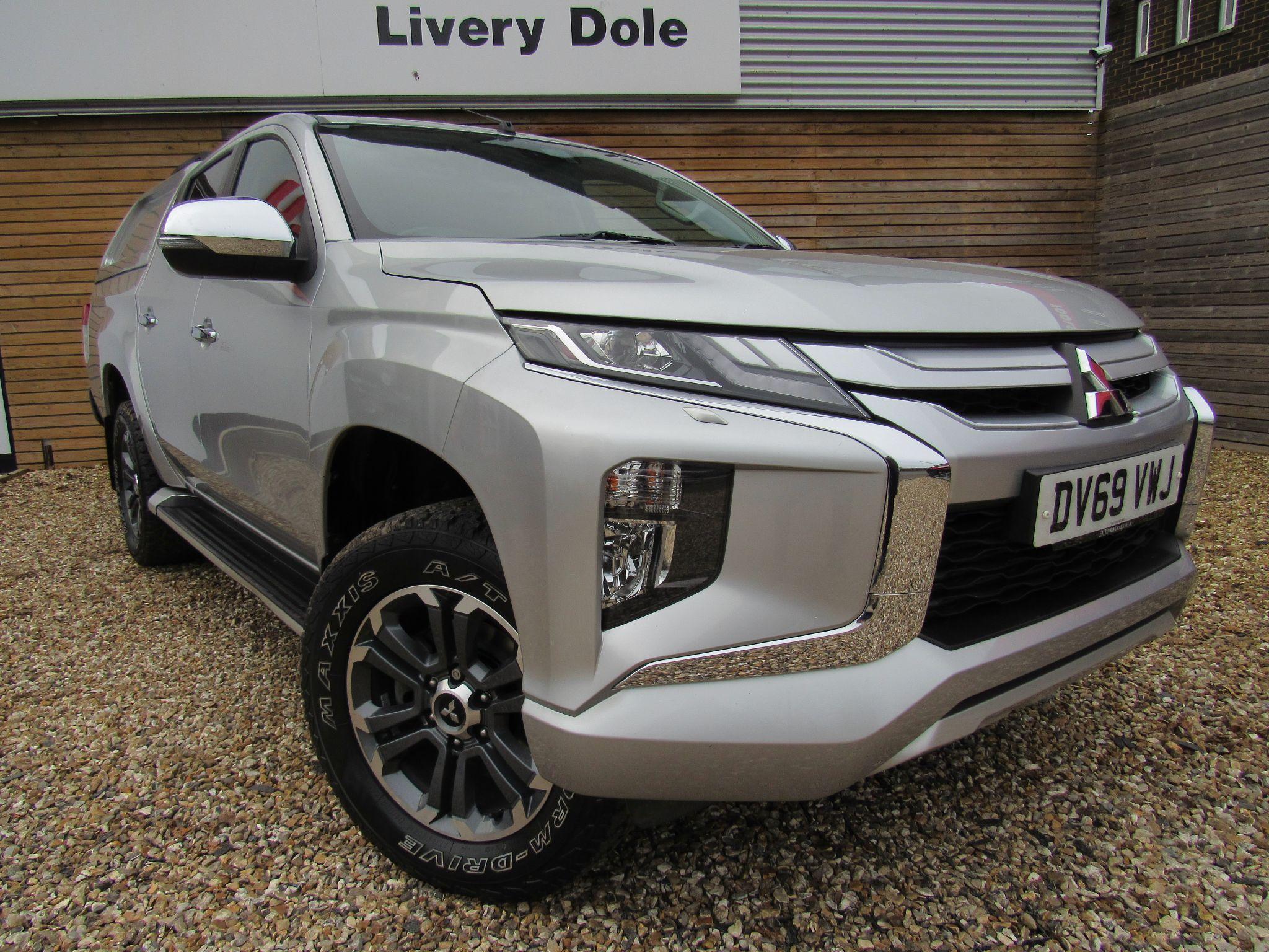 Main listing image - Mitsubishi L200