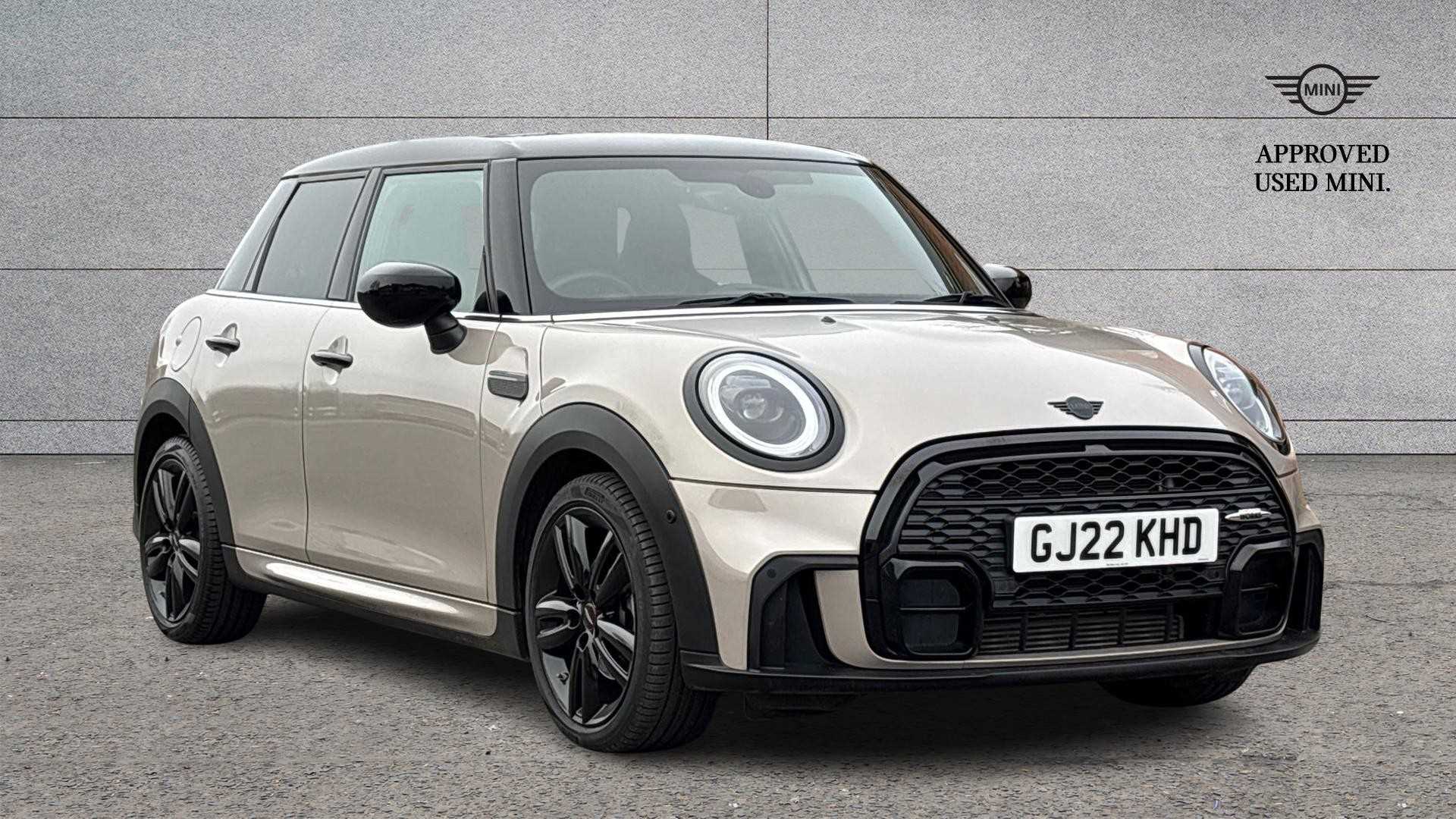 Main listing image - MINI Hatchback 5dr