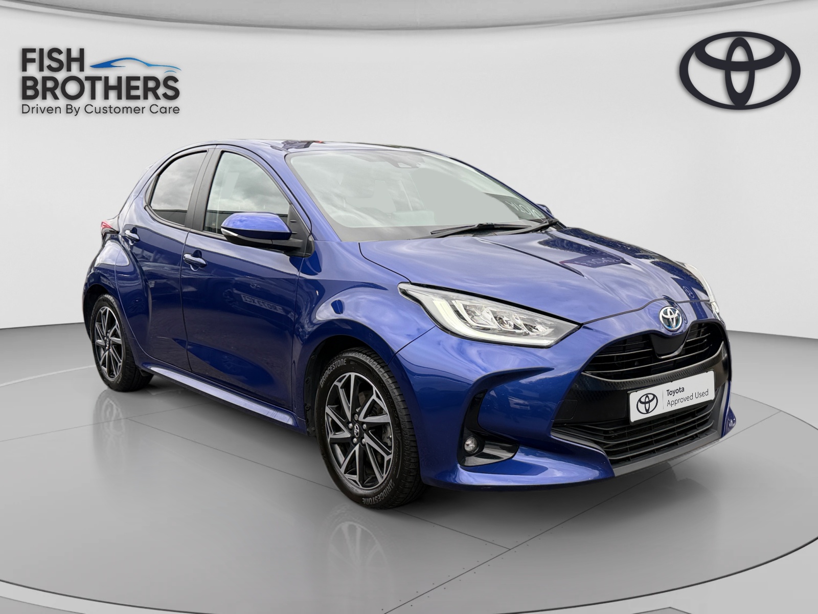 Main listing image - Toyota Yaris