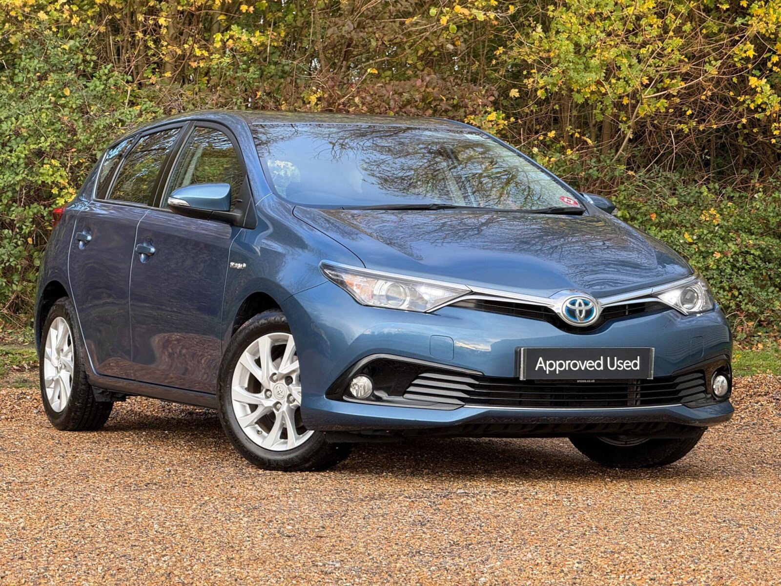 Main listing image - Toyota Auris