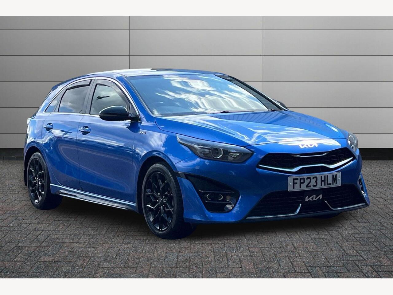 Main listing image - Kia Ceed