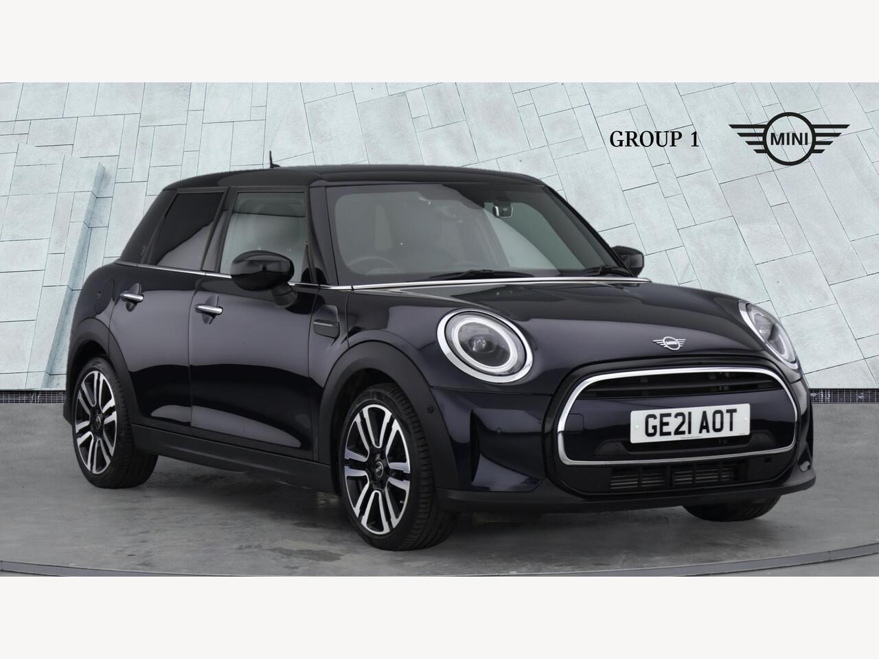 Main listing image - MINI Hatchback 5dr