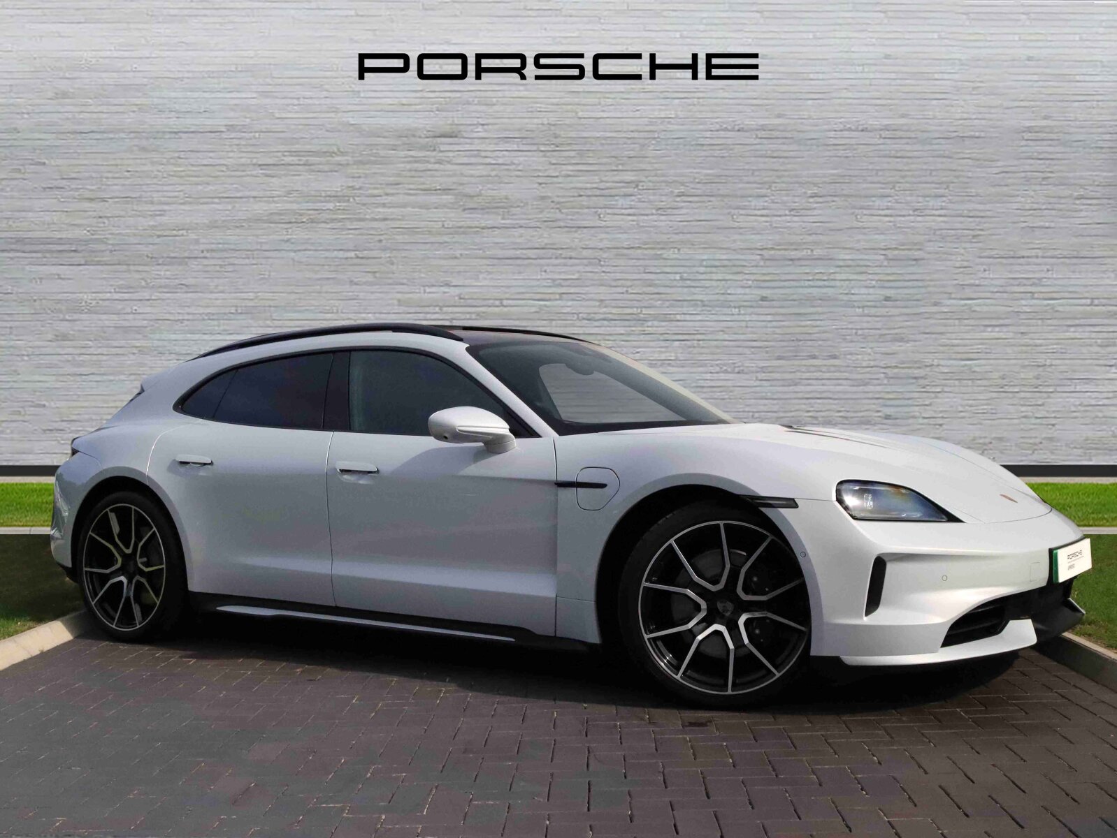 Main listing image - Porsche Taycan