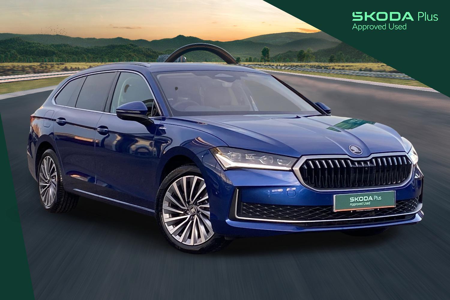 Main listing image - Skoda Superb Estate