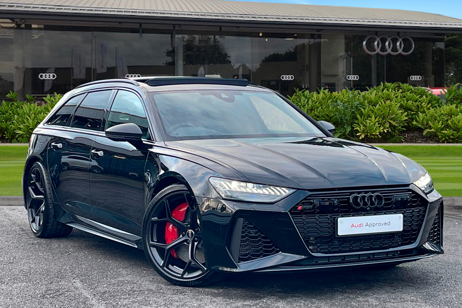 Main listing image - Audi RS6