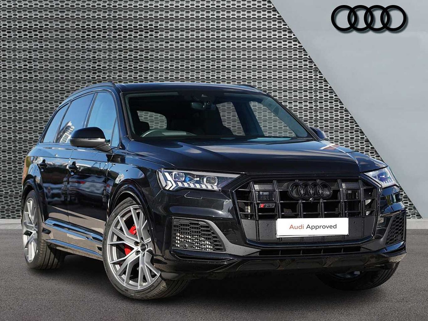 Main listing image - Audi Q7