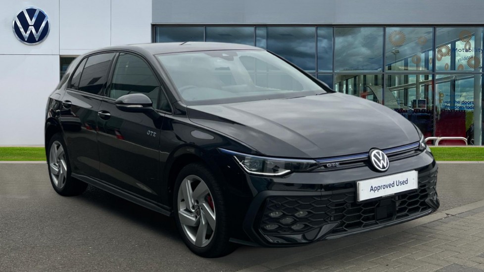 Main listing image - Volkswagen Golf GTE