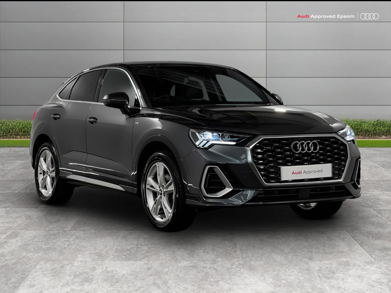 Main listing image - Audi Q3