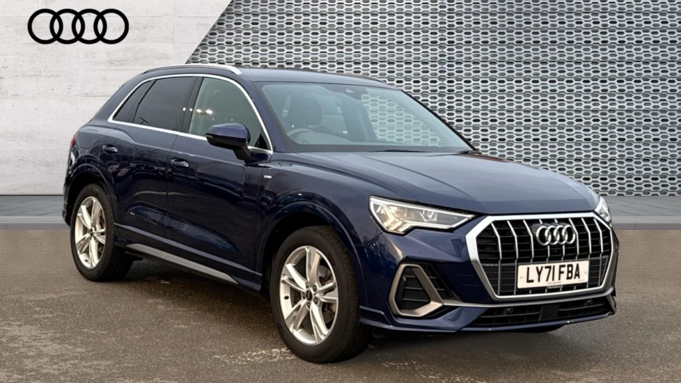 Main listing image - Audi Q3