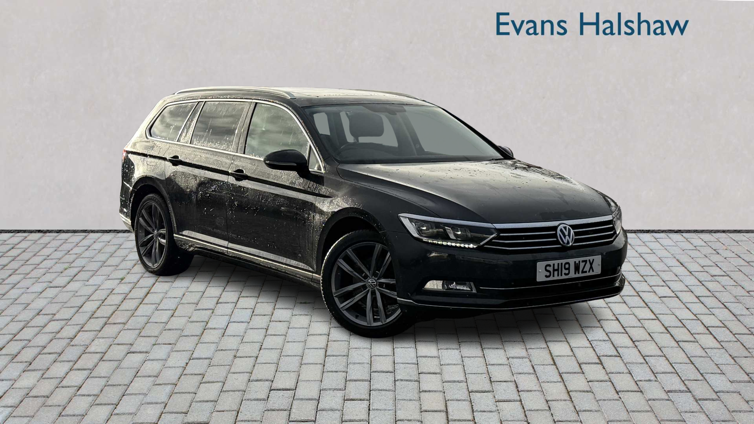 Main listing image - Volkswagen Passat Estate