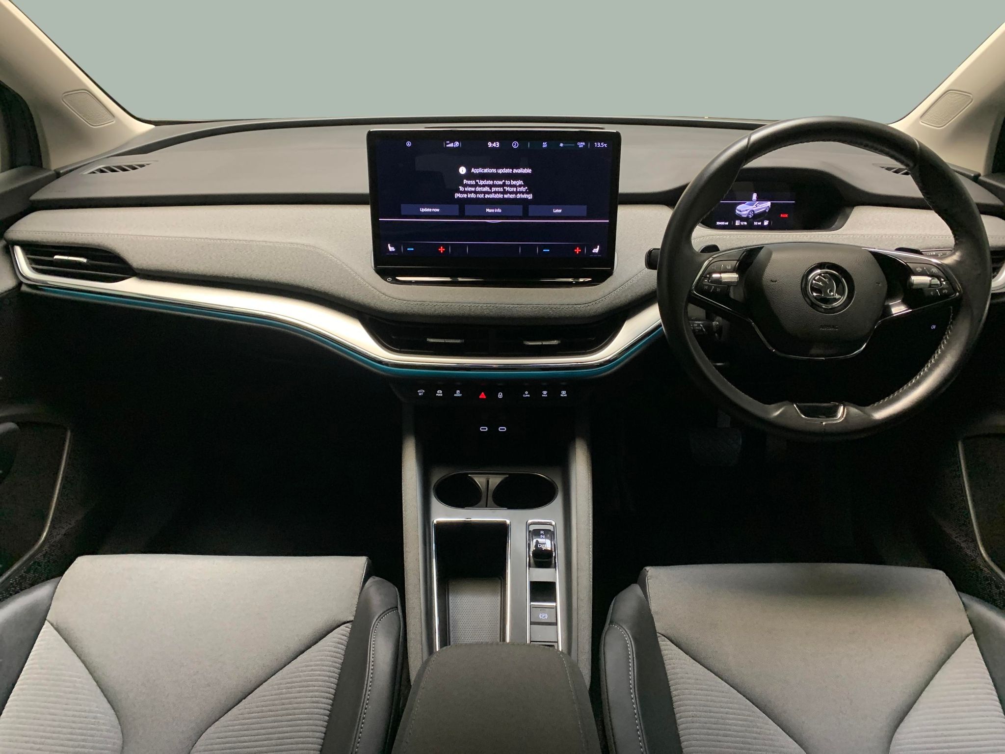 Main listing image - Skoda Enyaq