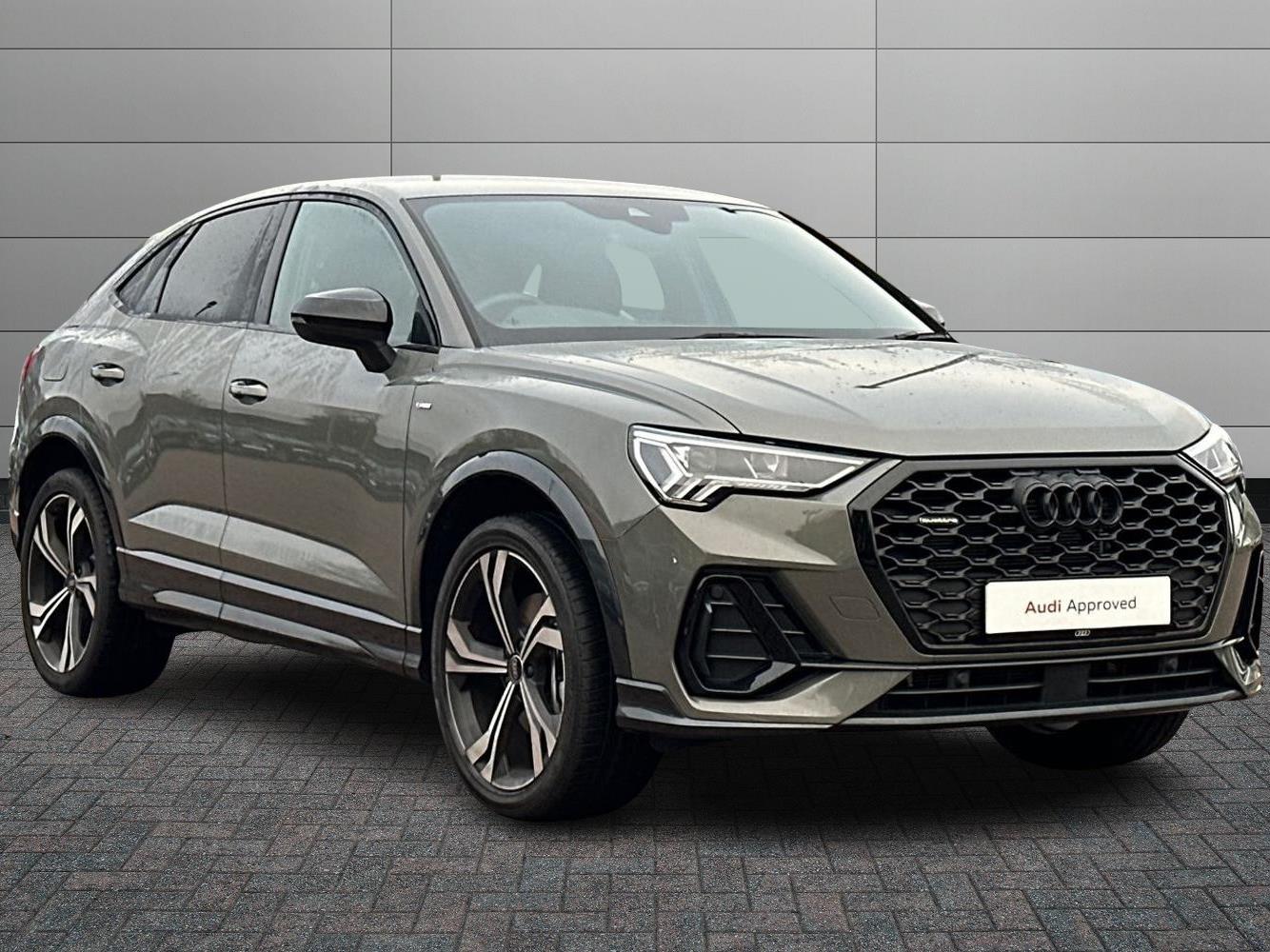 Main listing image - Audi Q3