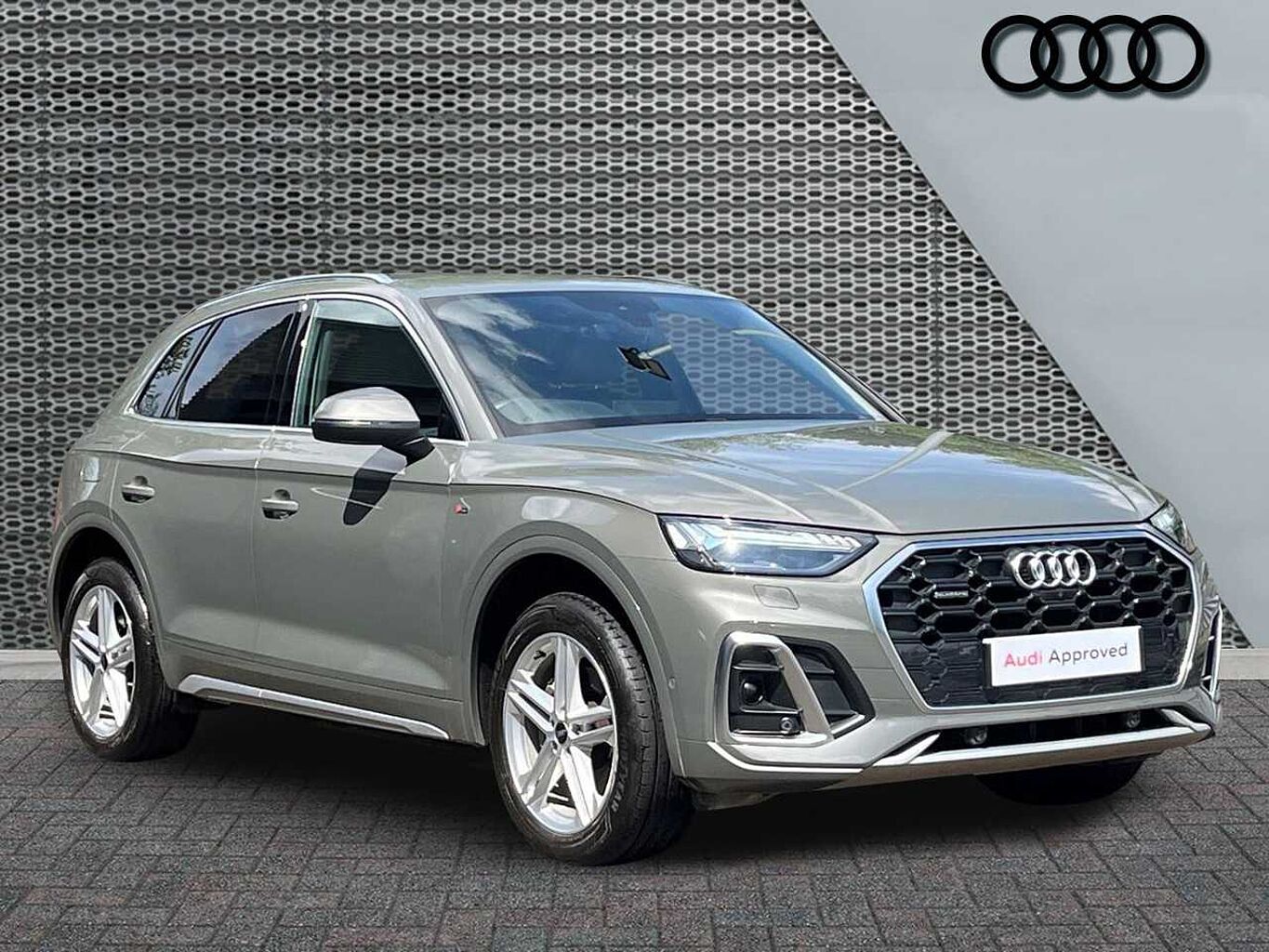 Main listing image - Audi Q5
