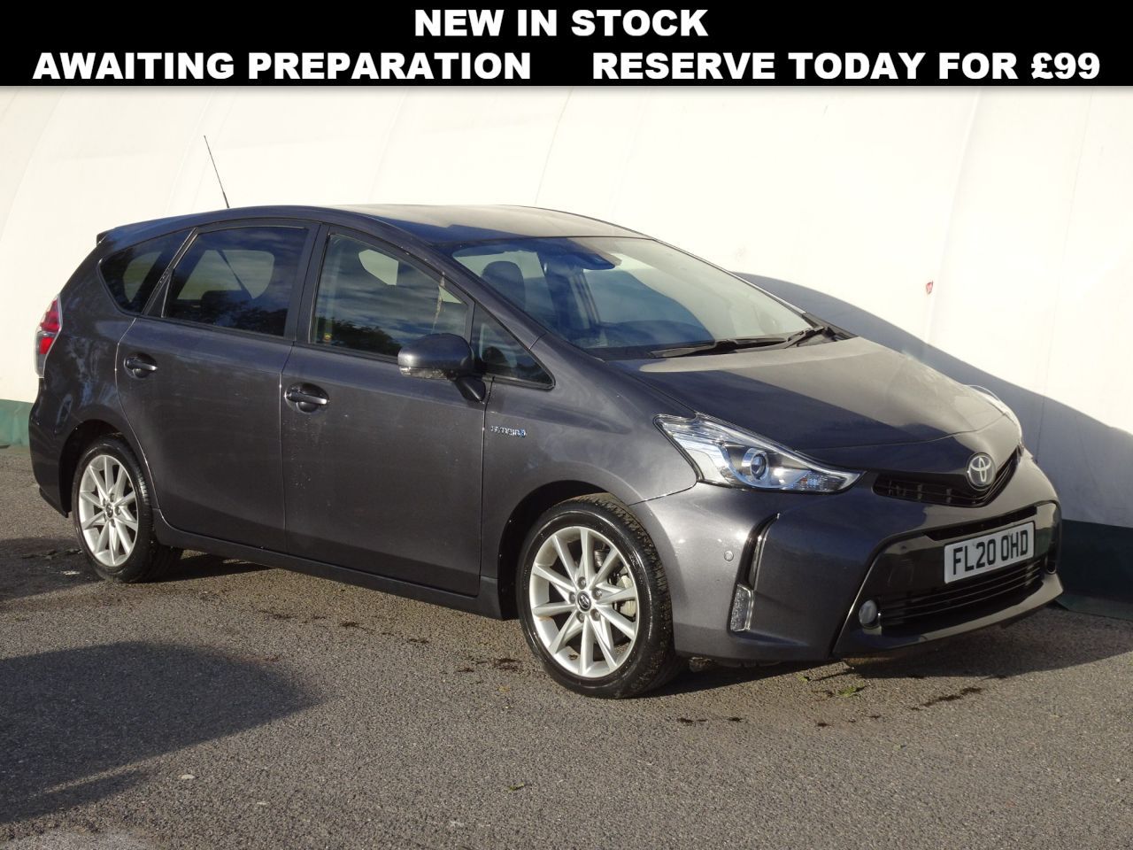 Main listing image - Toyota Prius+