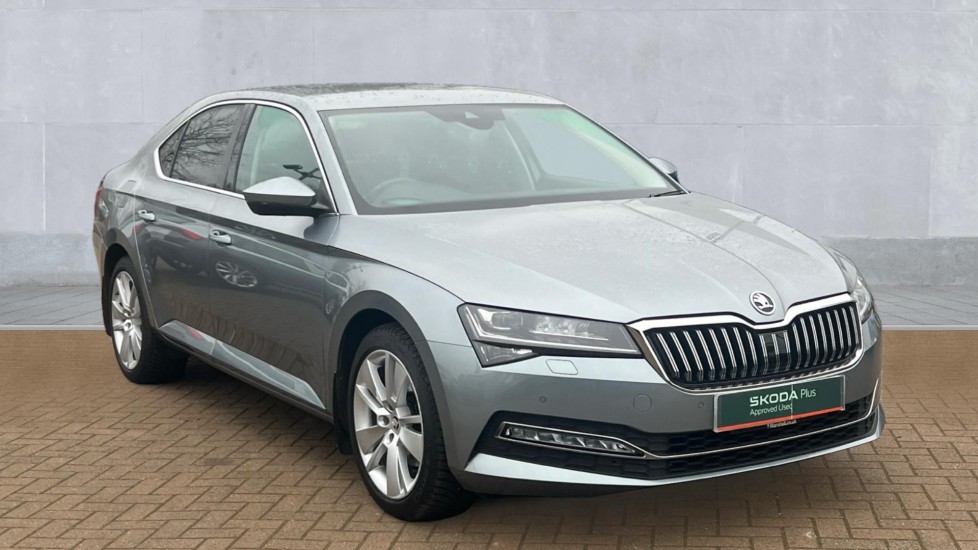 Main listing image - Skoda Superb