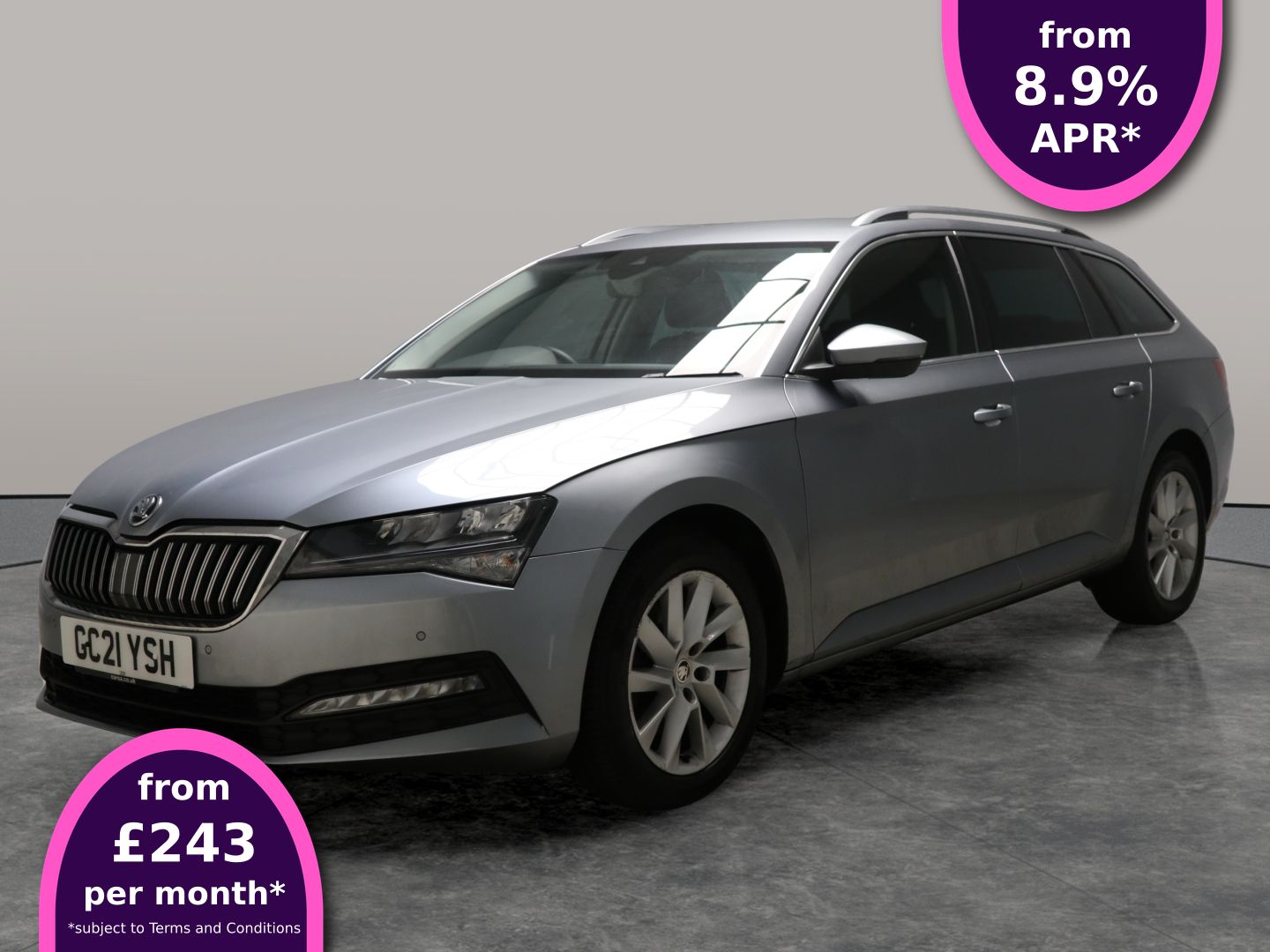 Main listing image - Skoda Superb Estate