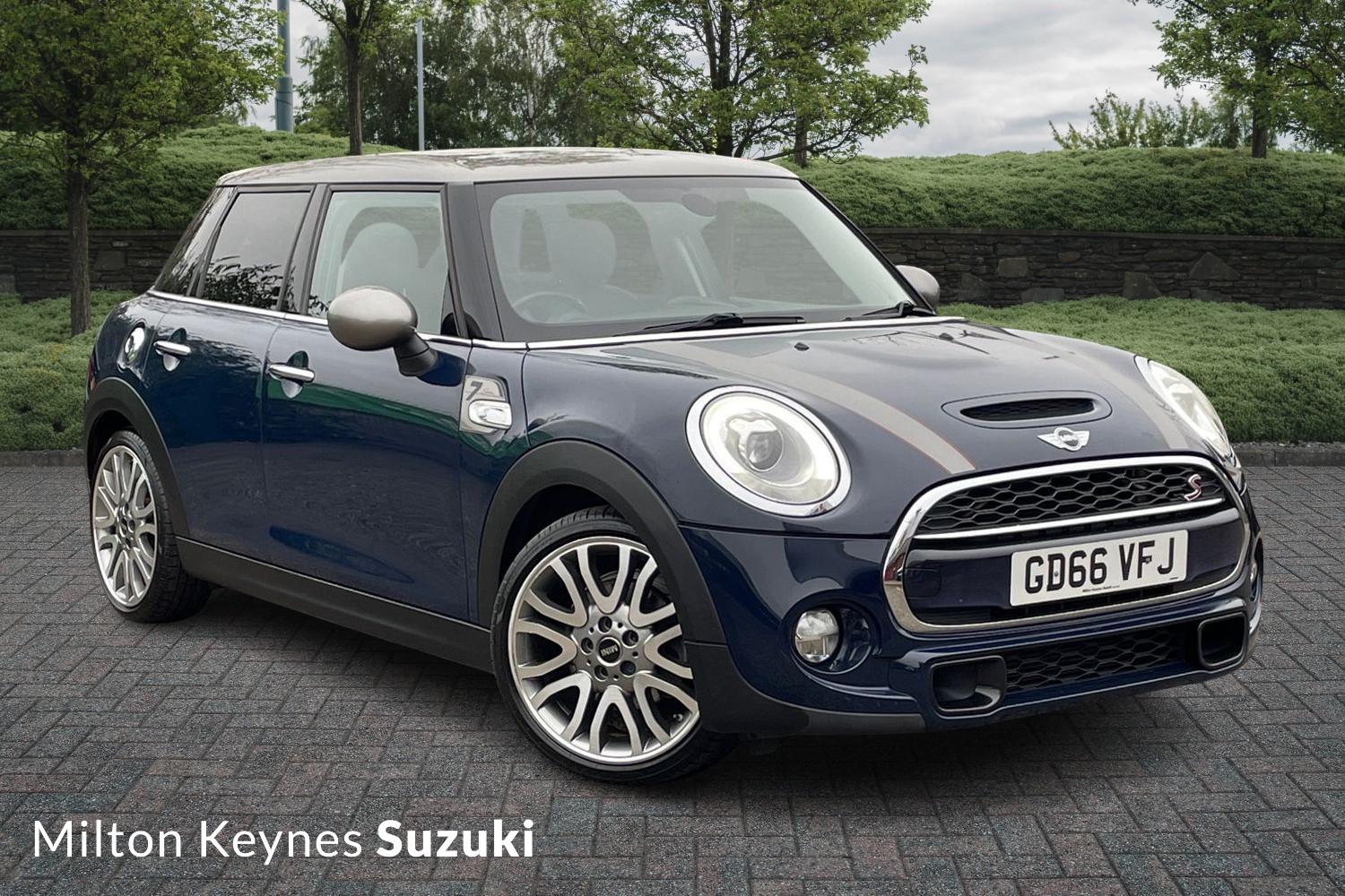 Main listing image - MINI Hatchback 5dr