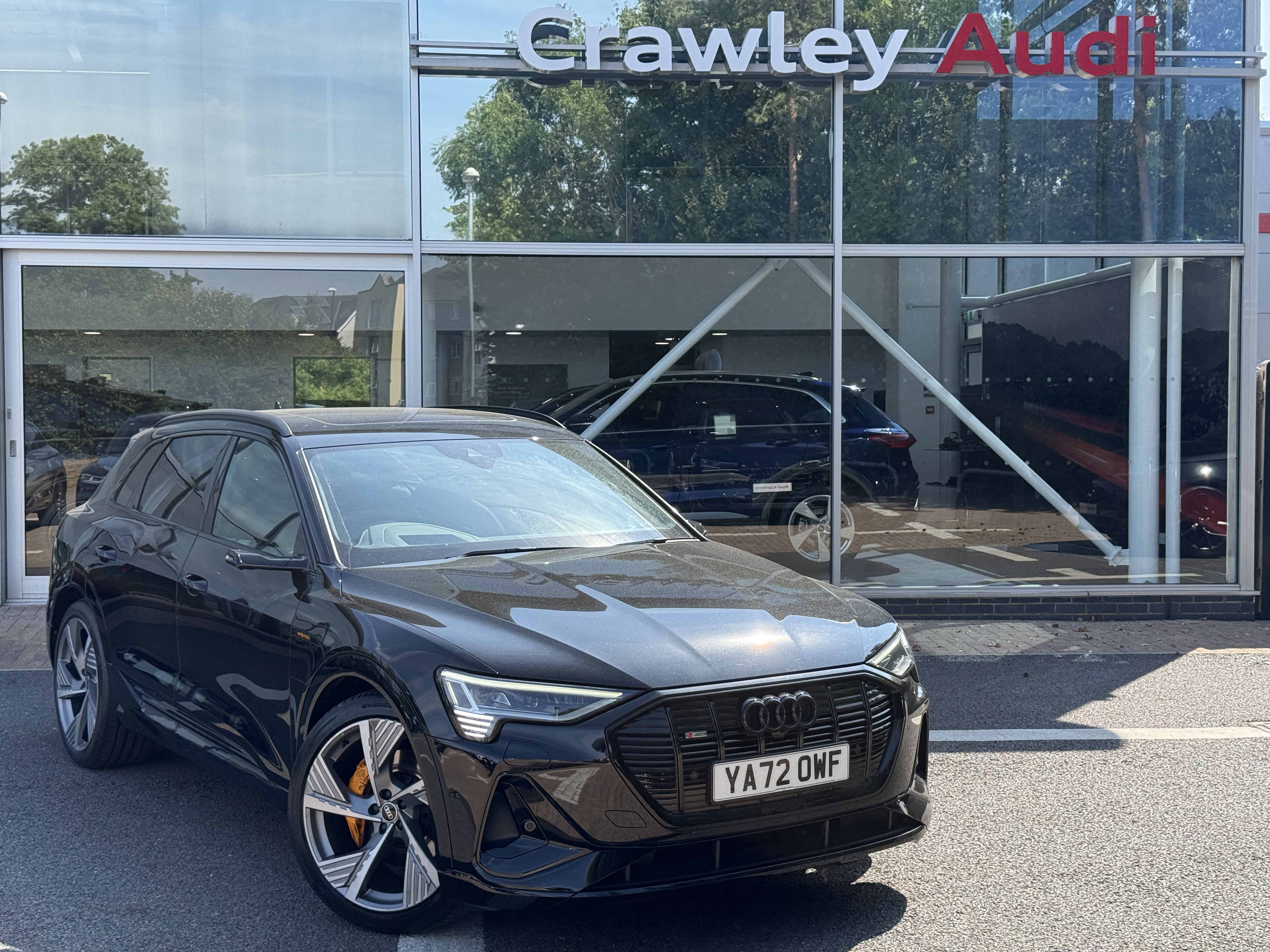 Main listing image - Audi e-tron