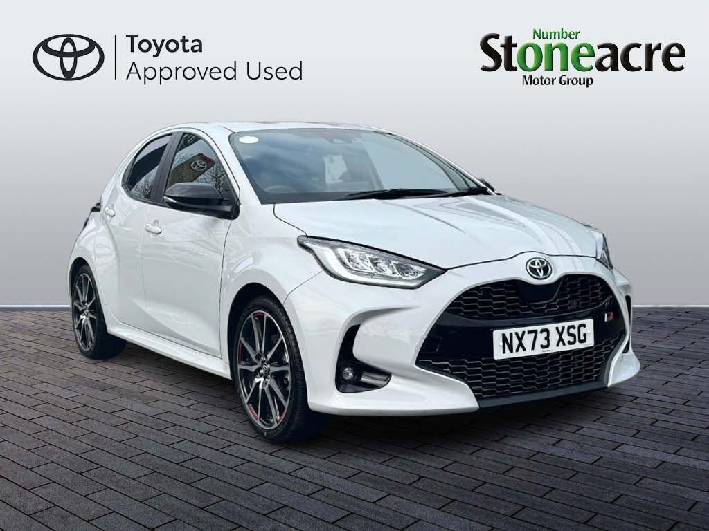 Main listing image - Toyota Yaris