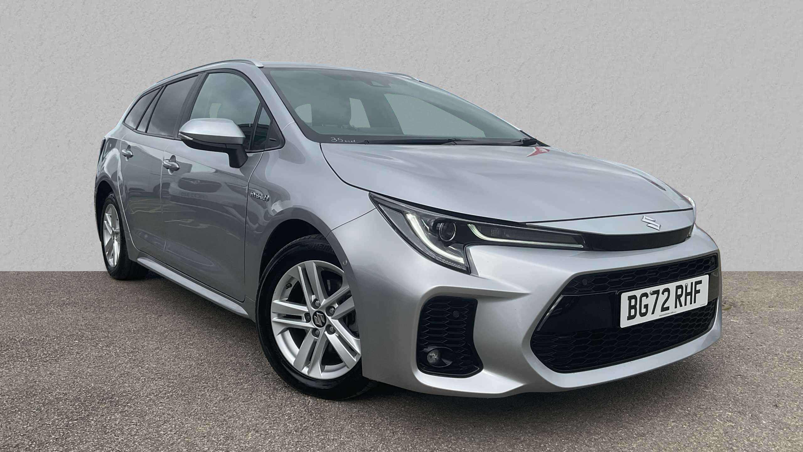Main listing image - Suzuki Swace