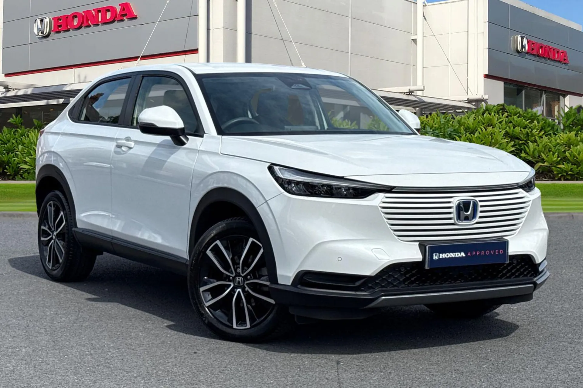 Main listing image - Honda HR-V