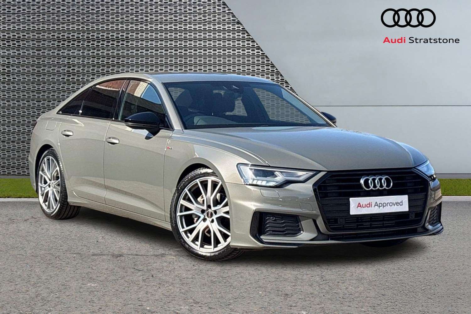 Main listing image - Audi A6