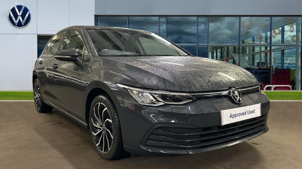 Main listing image - Volkswagen Golf