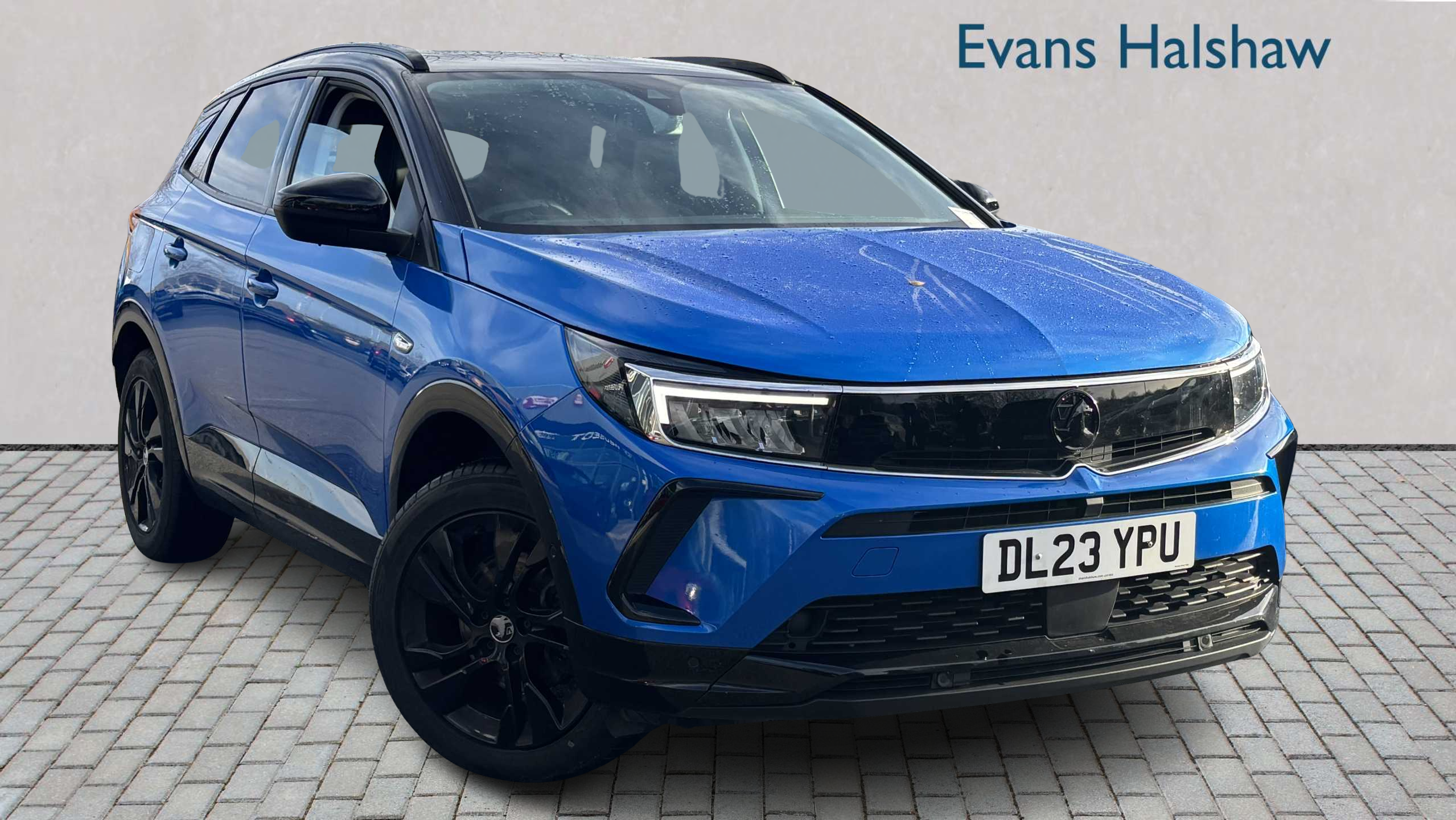 Main listing image - Vauxhall Grandland