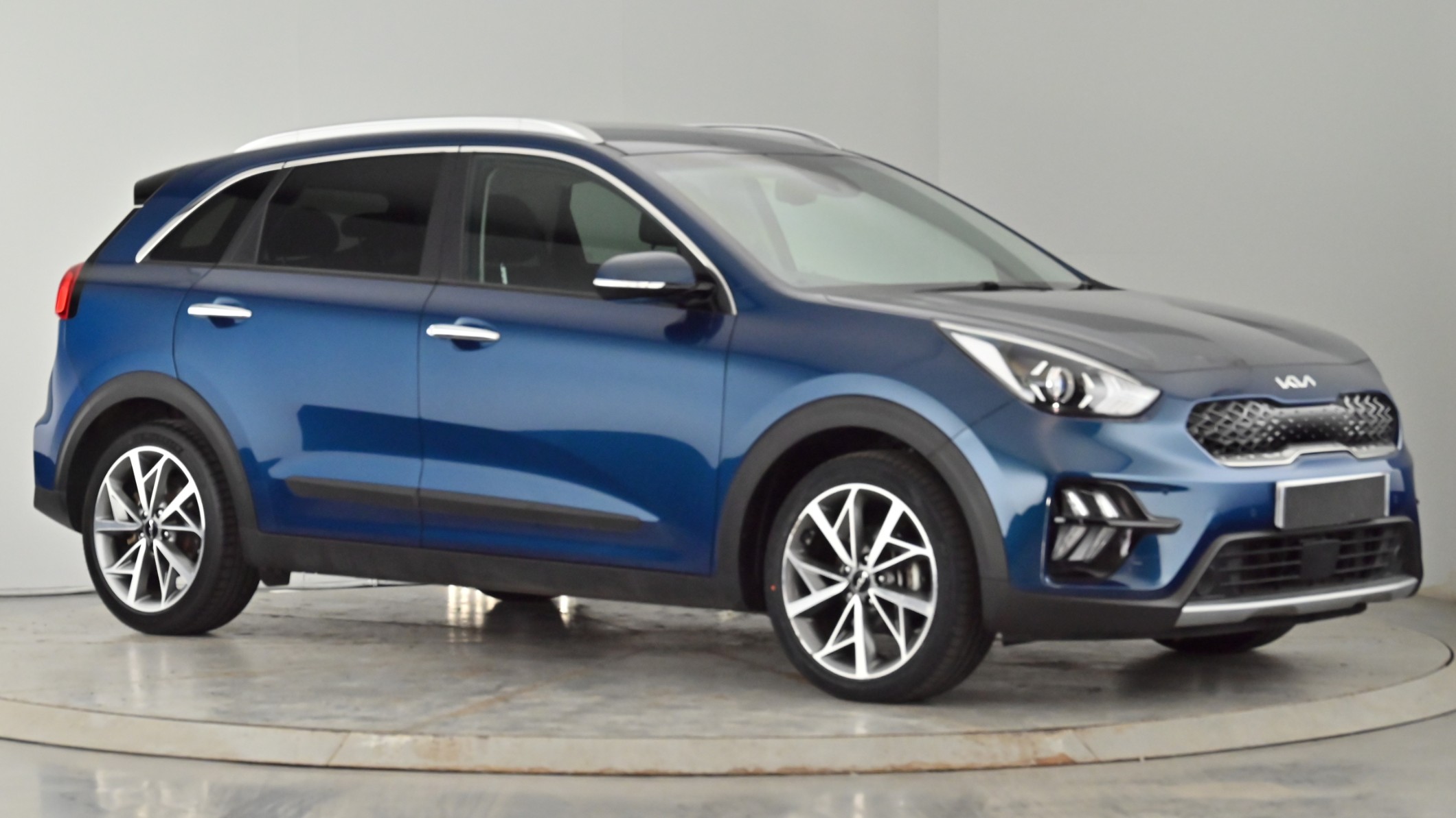 Main listing image - Kia Niro