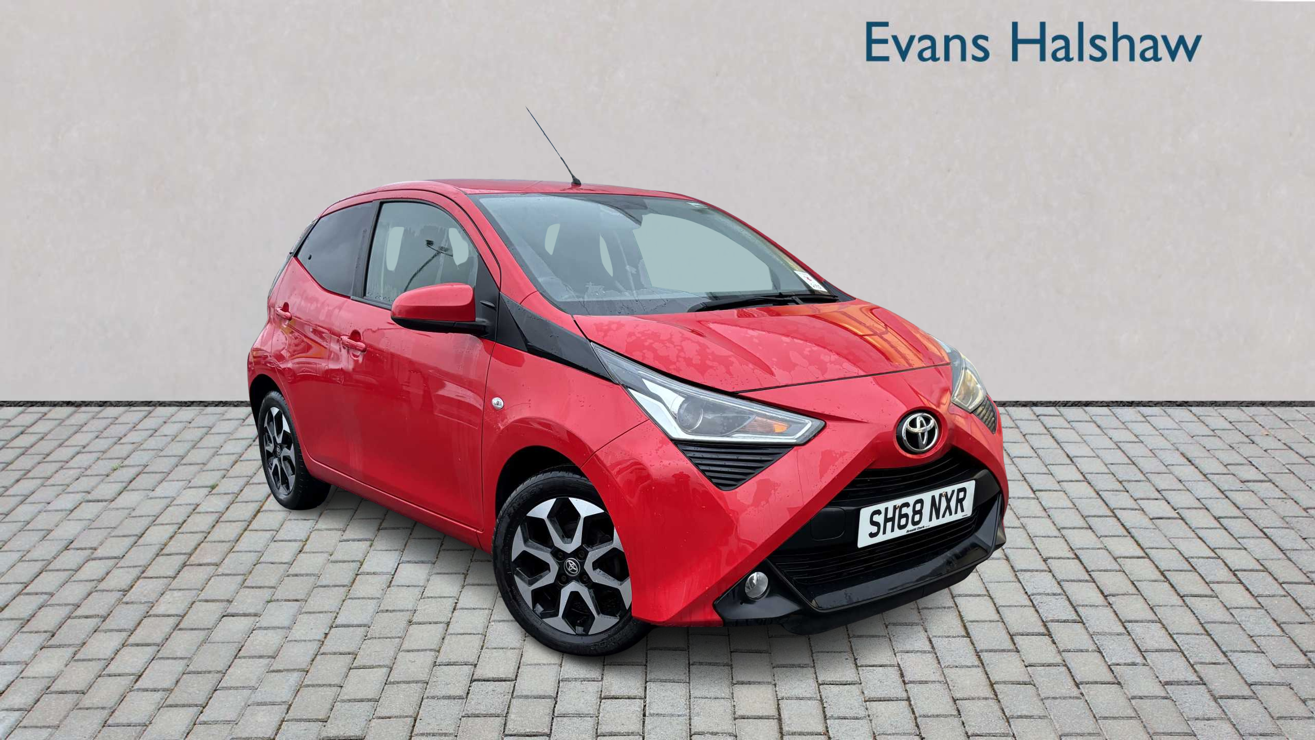 Main listing image - Toyota Aygo