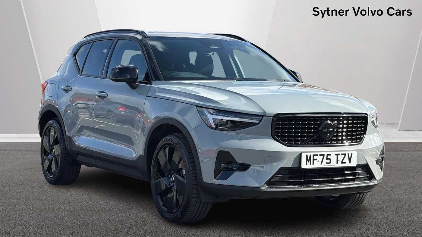 Main listing image - Volvo XC40