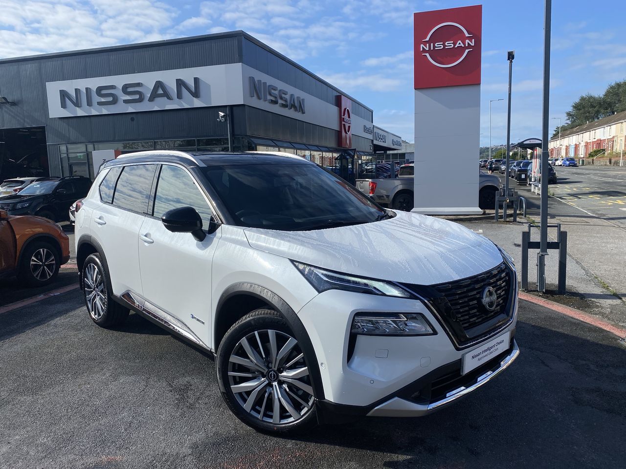 Main listing image - Nissan X-Trail