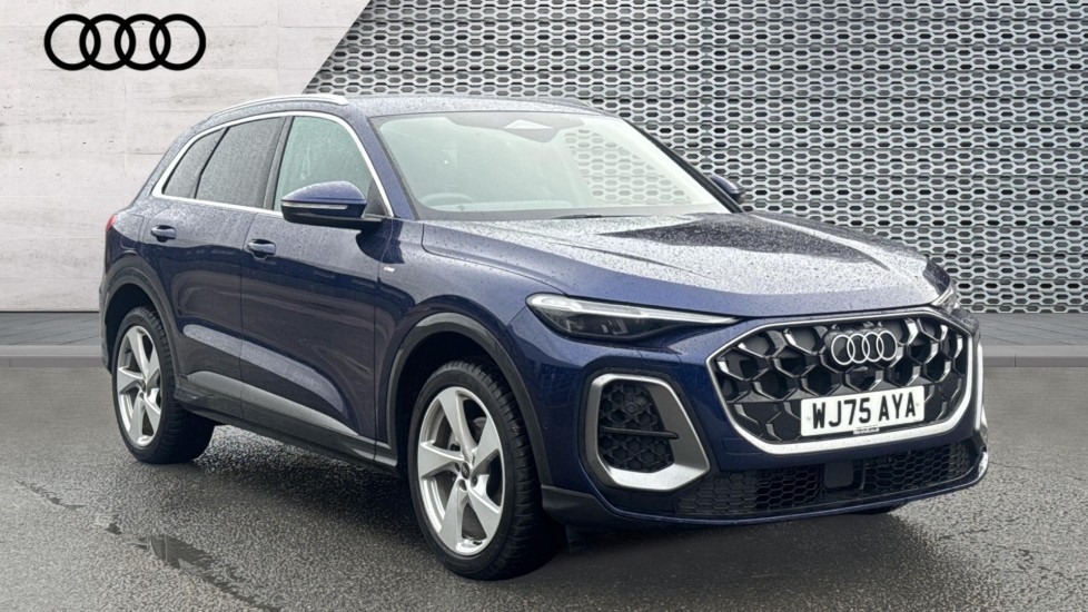 Main listing image - Audi Q5