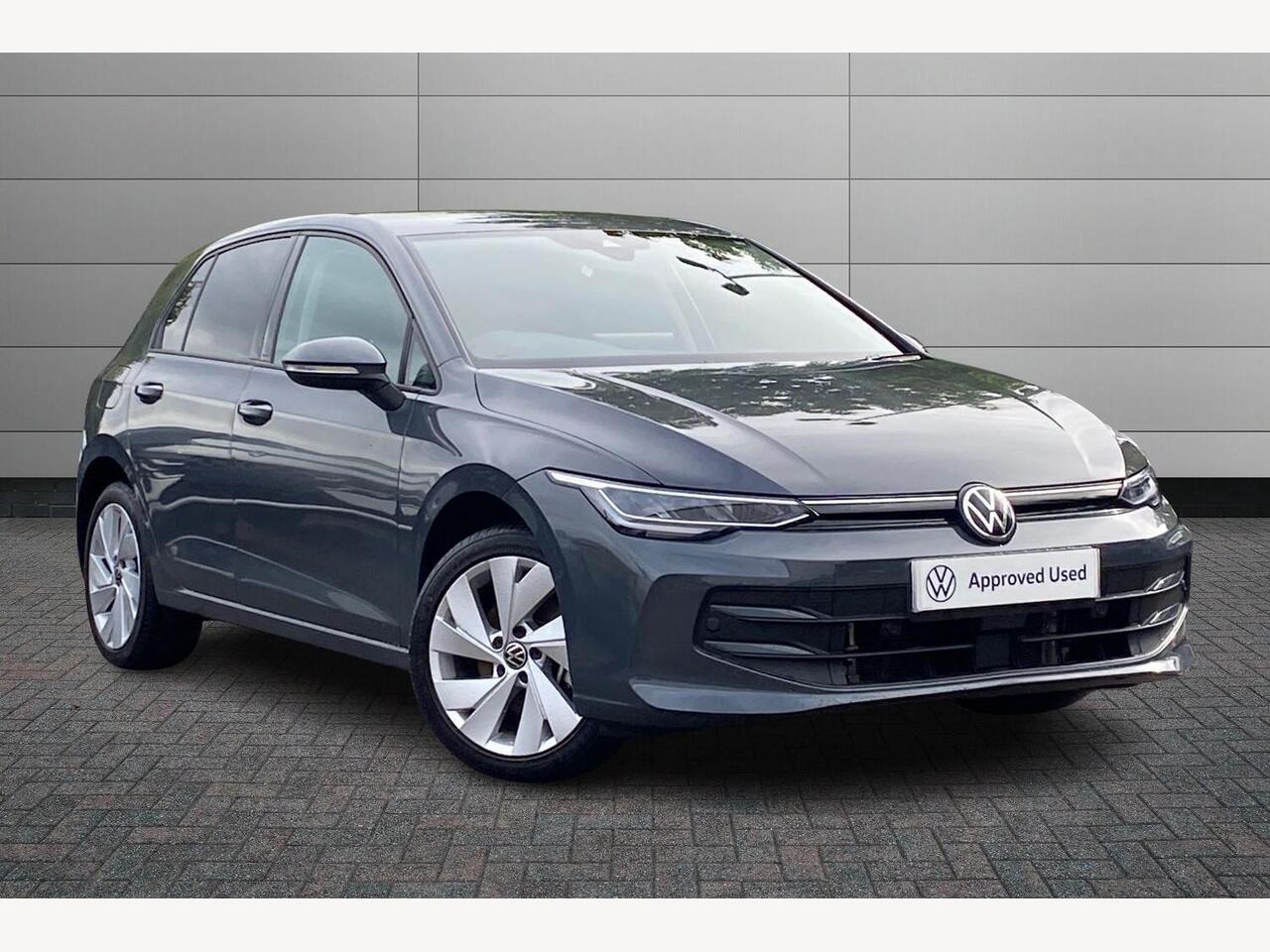 Main listing image - Volkswagen Golf