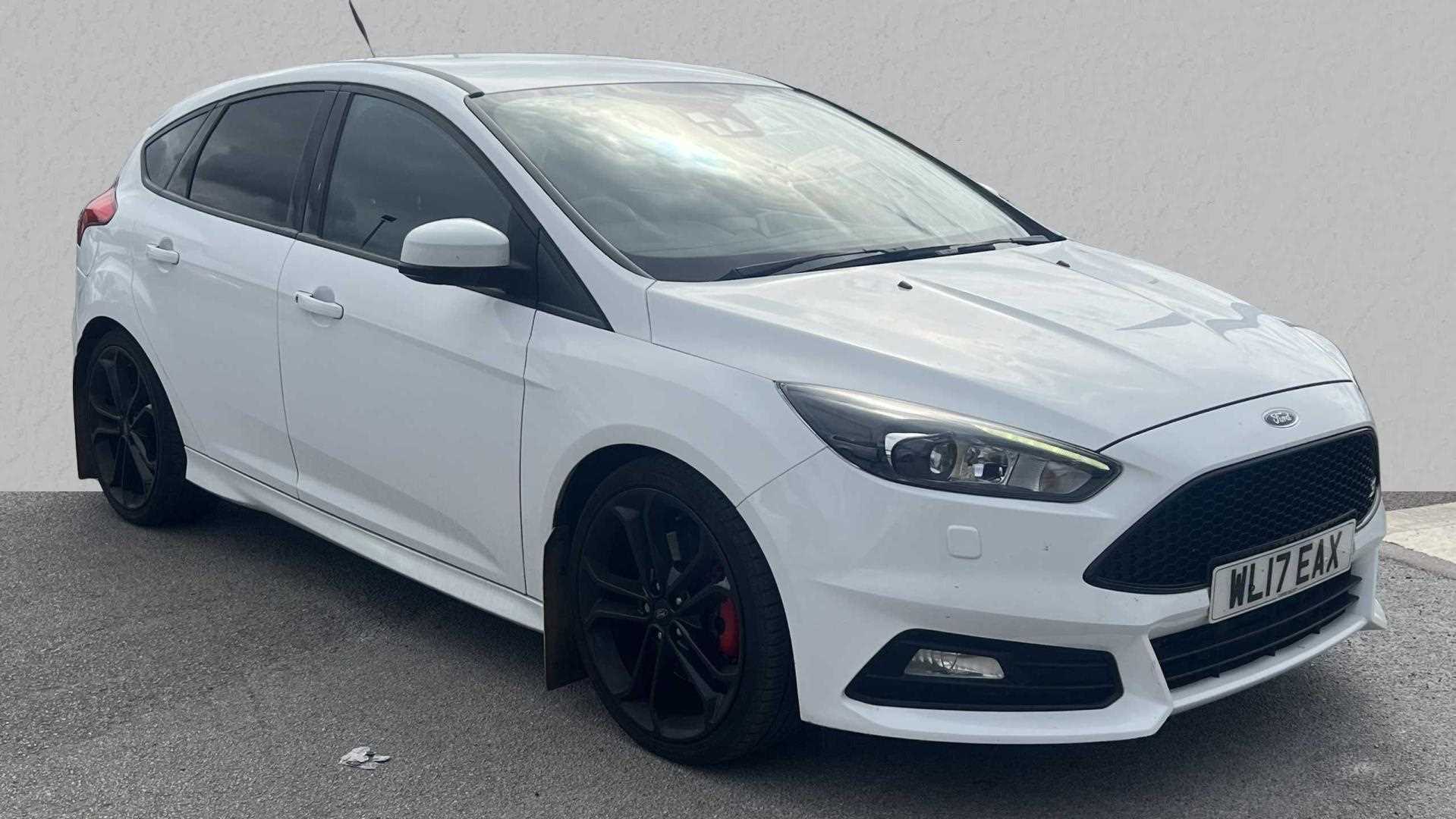 Main listing image - Ford Focus ST