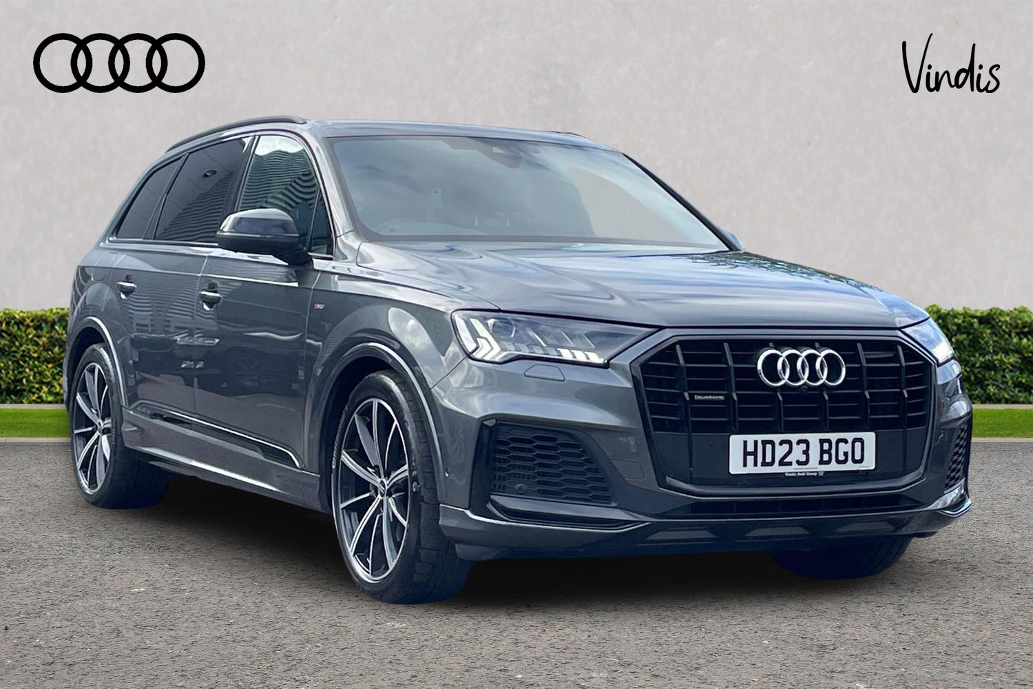 Main listing image - Audi Q7