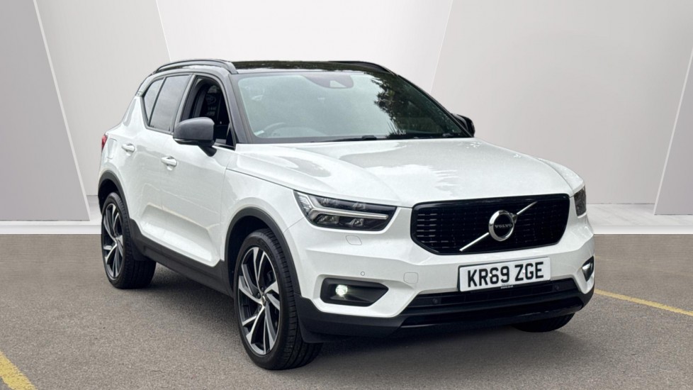 Main listing image - Volvo XC40