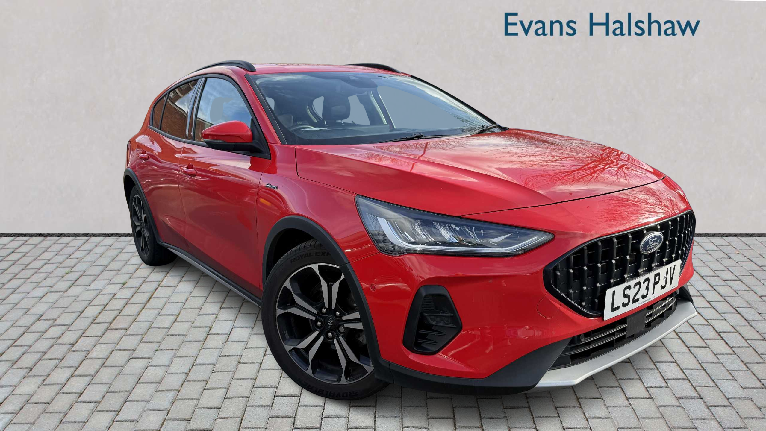 Main listing image - Ford Focus Active