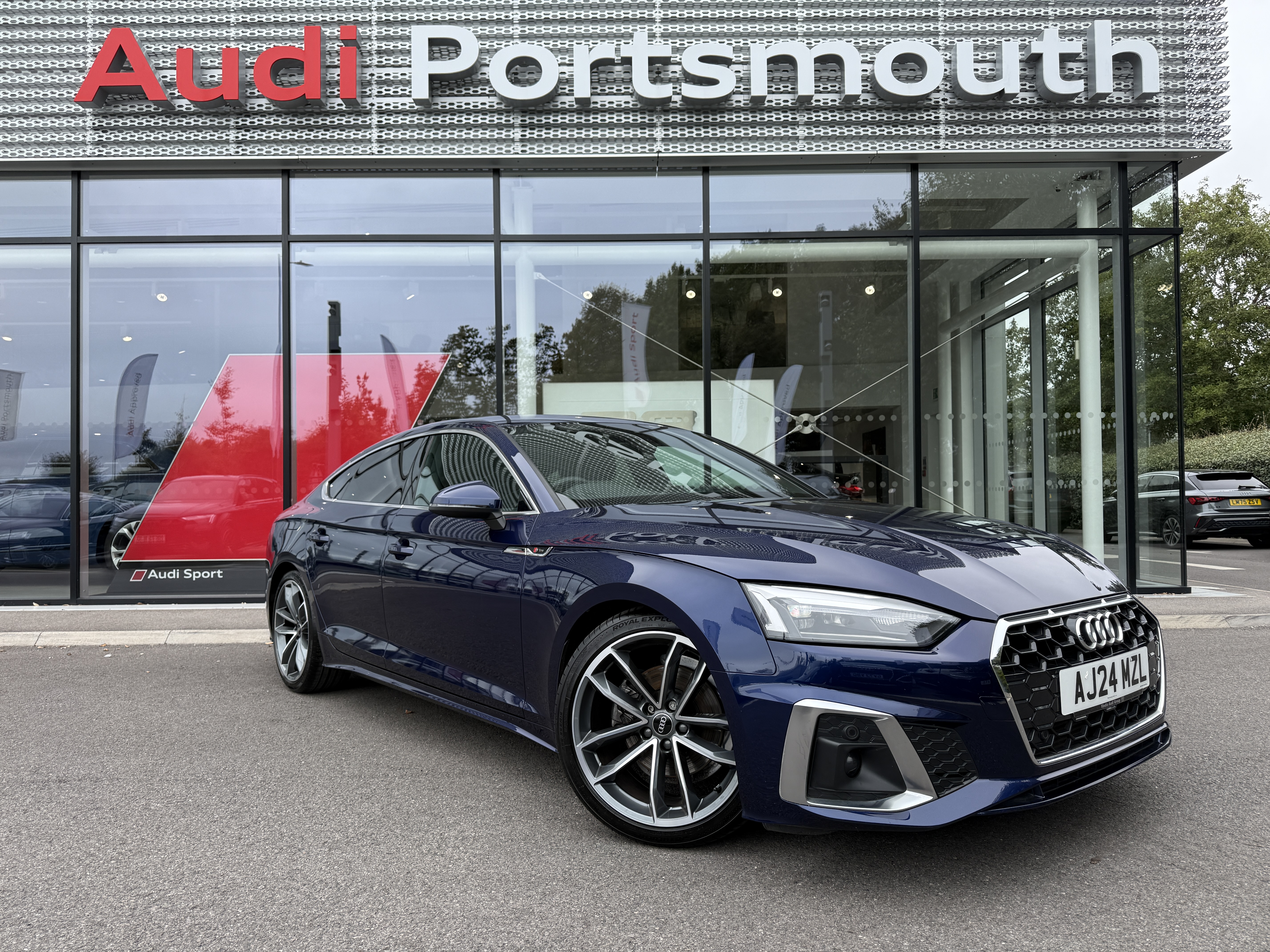 Main listing image - Audi A5