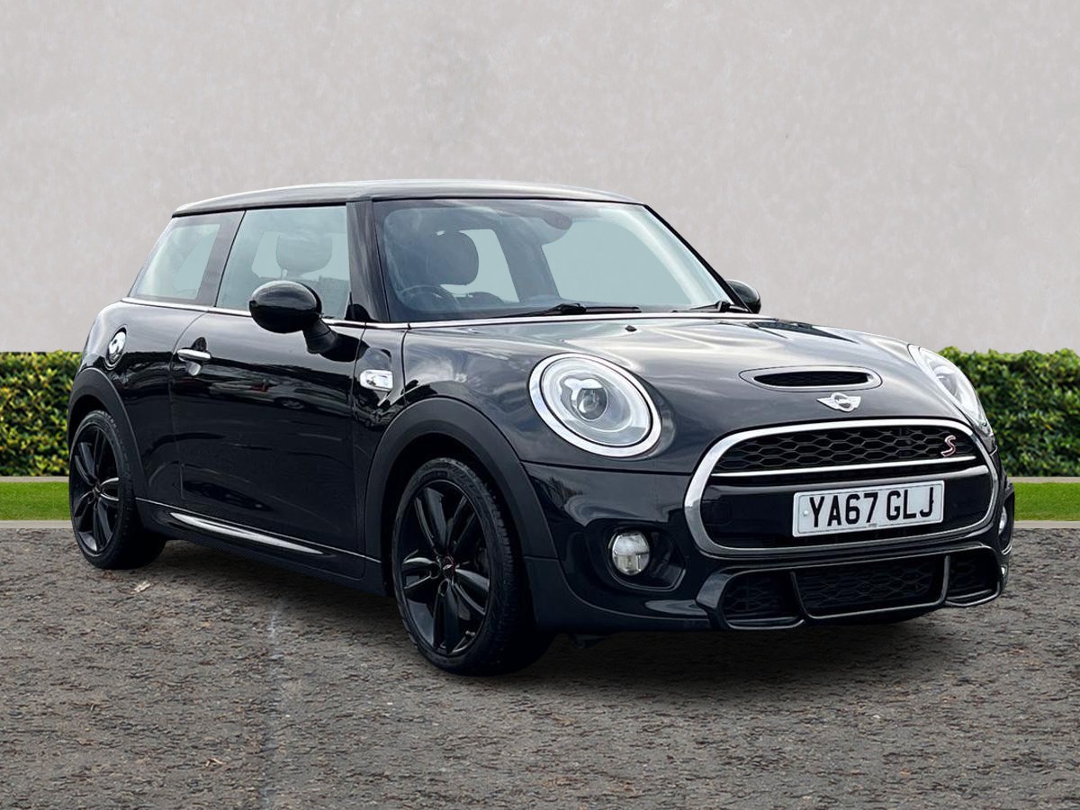 Main listing image - MINI Hatchback