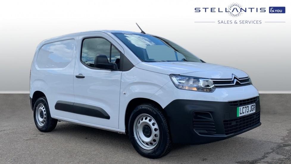 Main listing image - Citroen e-Berlingo