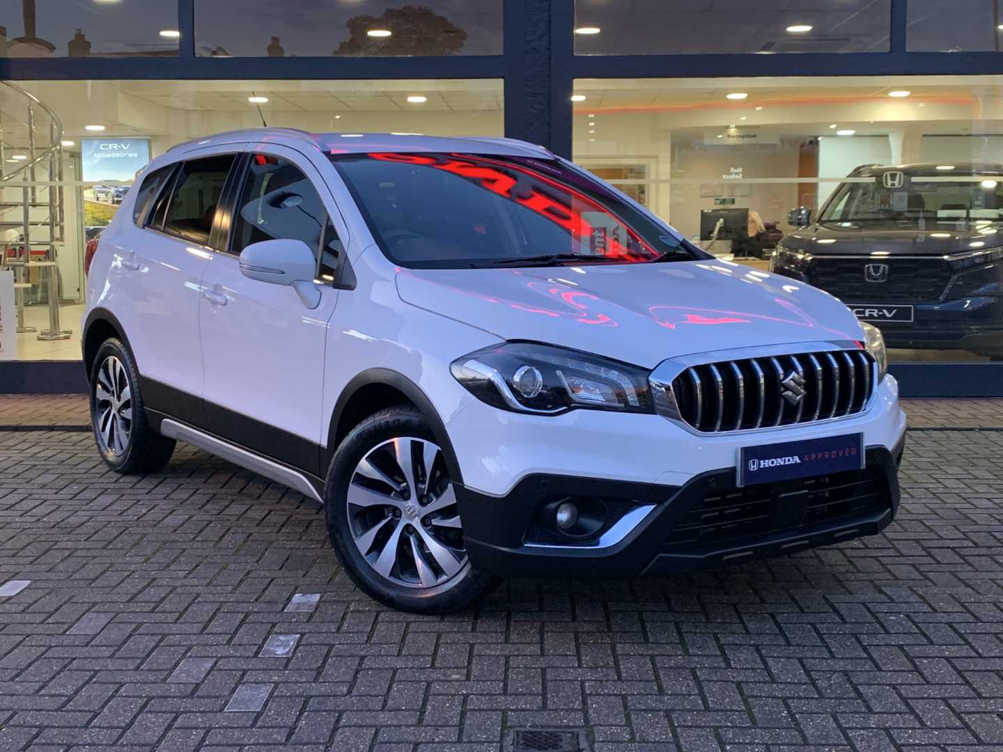 Main listing image - Suzuki SX4 S-Cross